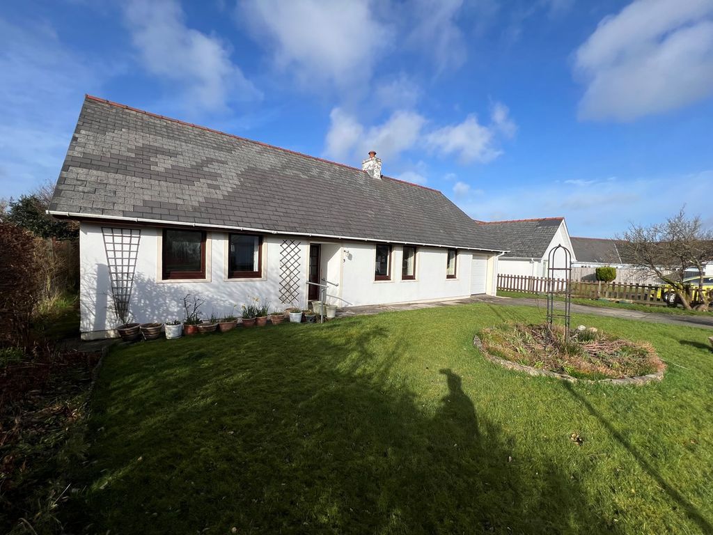 3 bed property for sale in Erw Wen, Blaenffos, Boncath SA37, £269,950