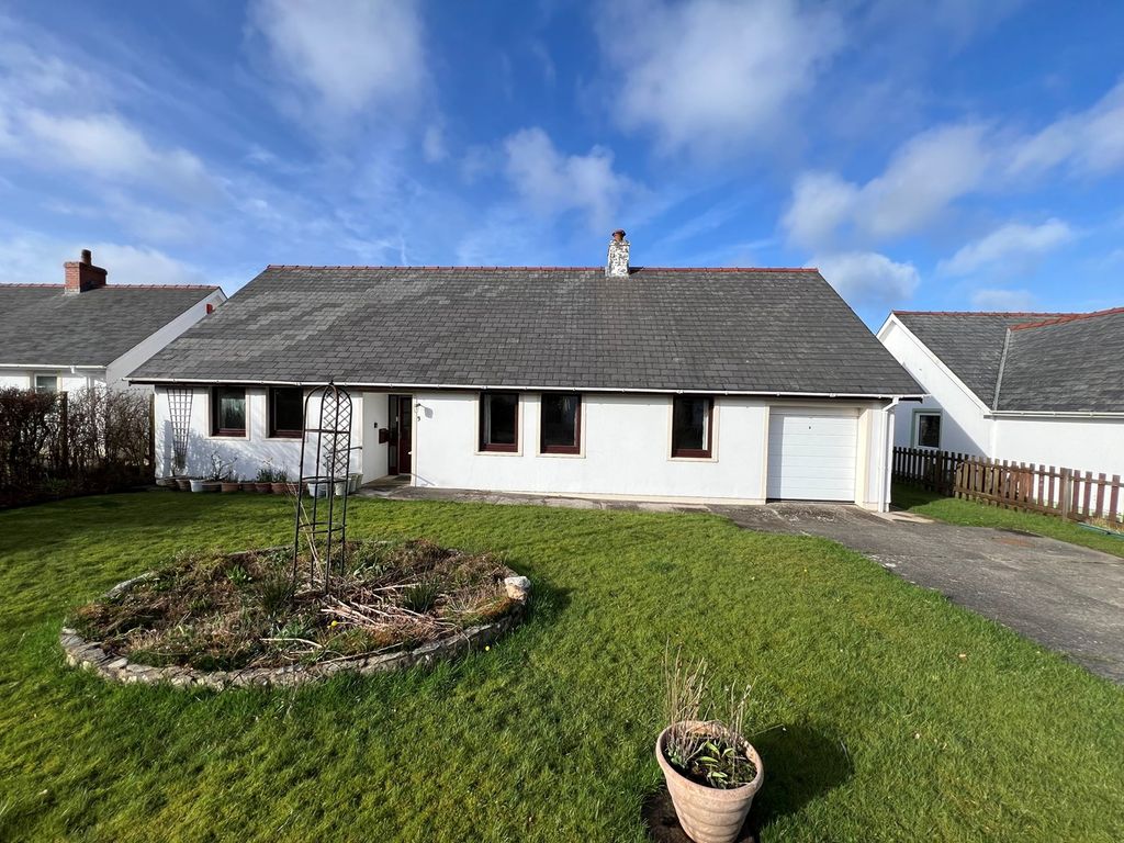 3 bed property for sale in Erw Wen, Blaenffos, Boncath SA37, £269,950