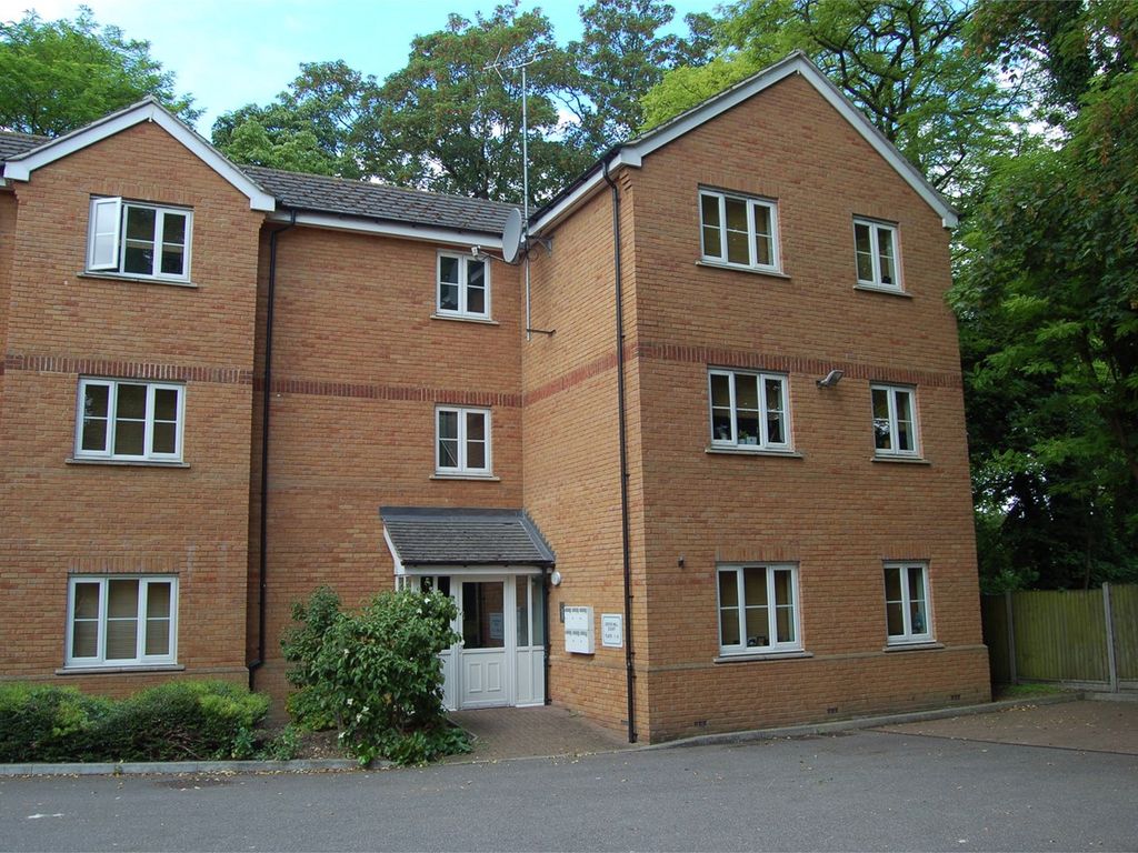 1 bed flat to rent in Grove Mill Court, Grove Road, Hitchin SG4, £950 pcm