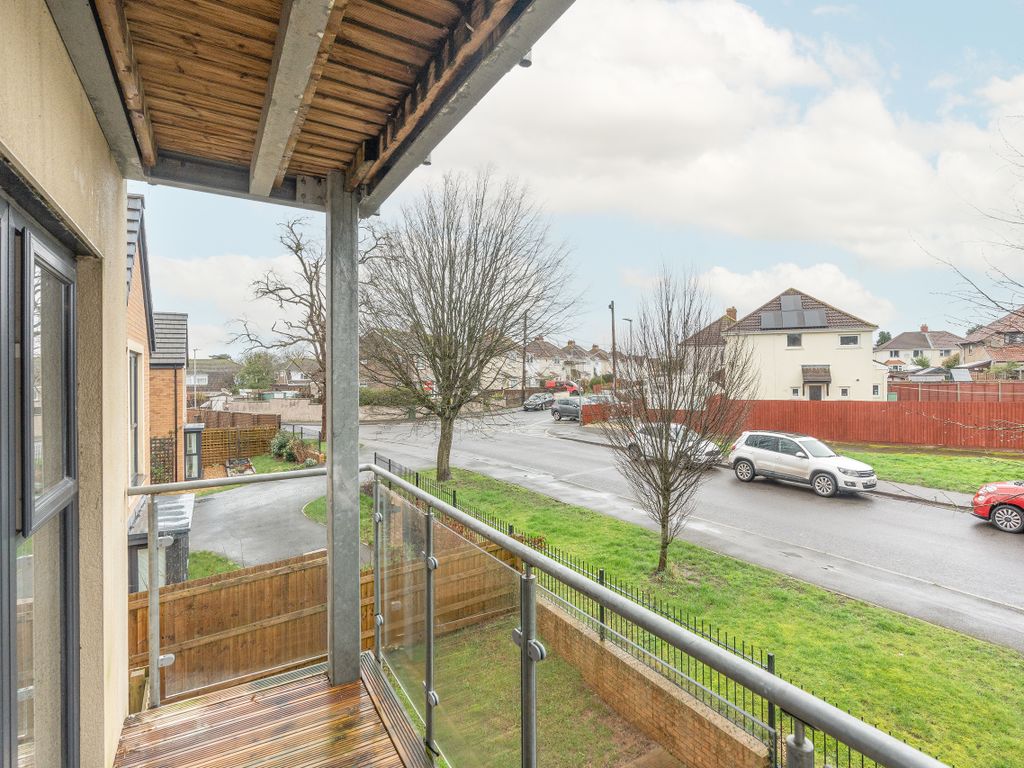 2 bed flat for sale in Strawberry Drive, Yatton, North Somerset BS49, £240,000