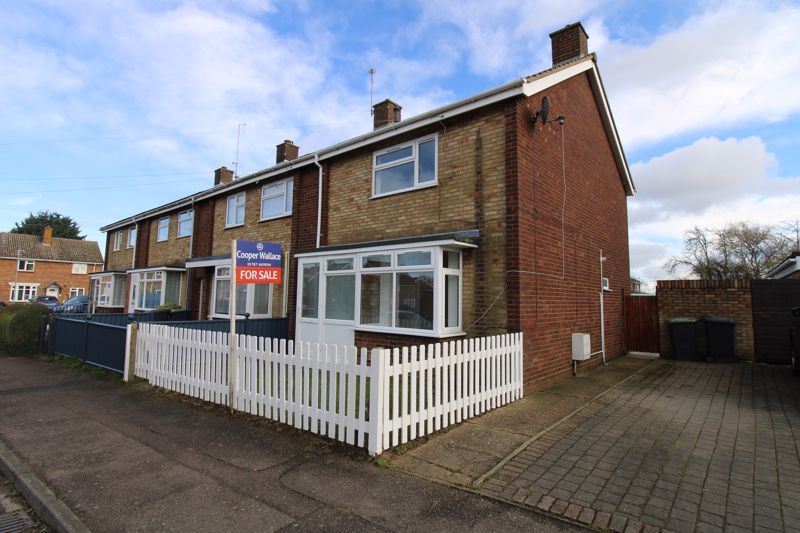 2 bed end terrace house for sale in Harvey Close, Upper Caldecote SG18, £330,000
