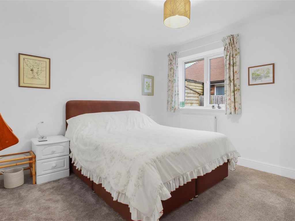 3 bed bungalow for sale in Gurney Close, Broad Oak, Rye TN31, £495,000