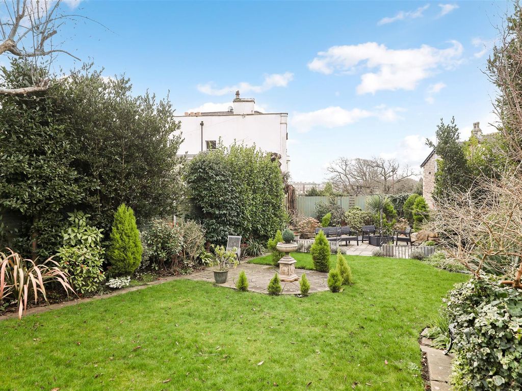 5 bed property for sale in Copse Road, Clevedon BS21, £895,000