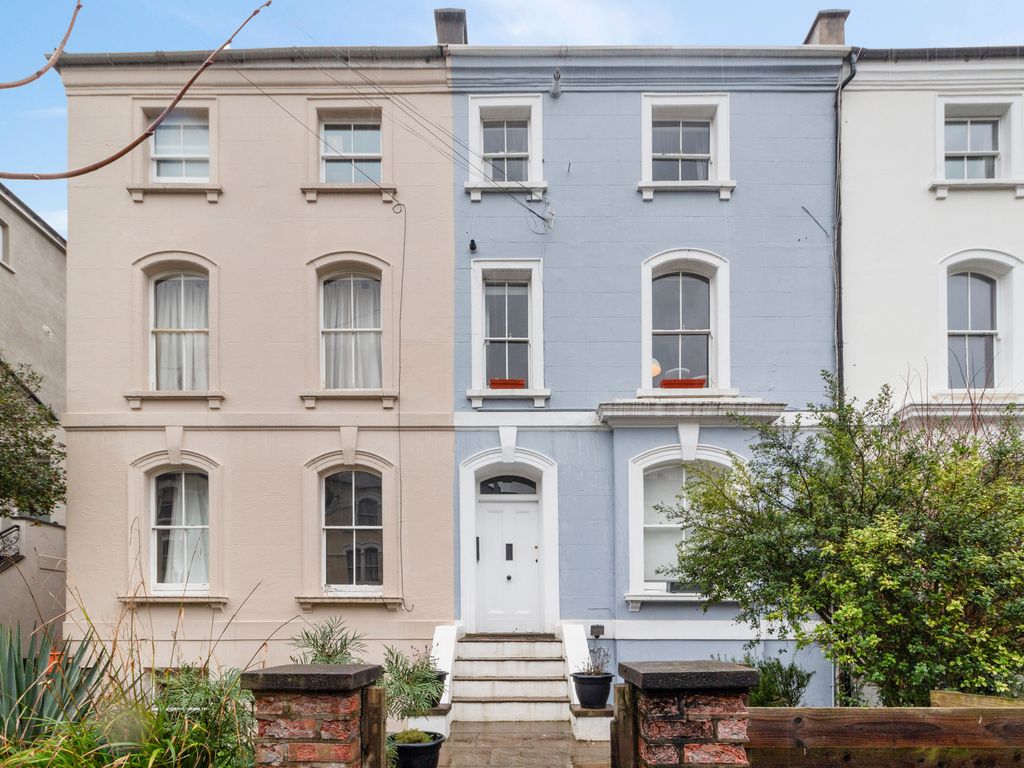 1 bed flat for sale in Miranda Road, London N19, £380,000