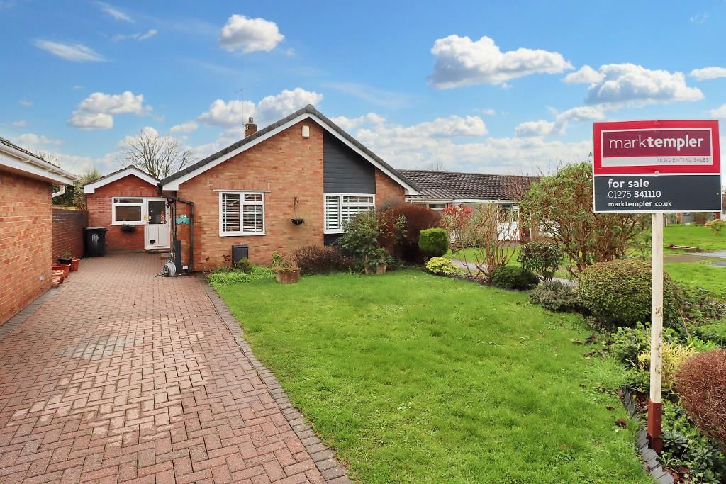 3 bed detached bungalow for sale in Clover Close, Clevedon BS21, £375,000