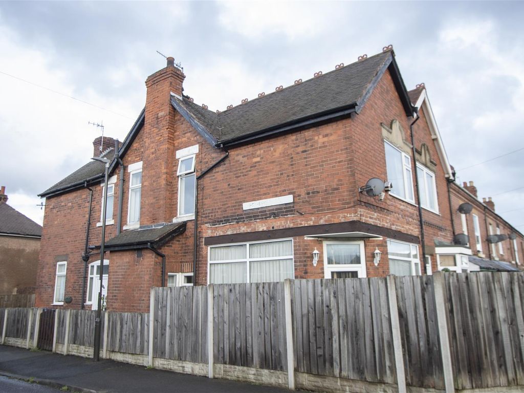 3 bed terraced house for sale in Chesterfield Avenue, New Whittington, Chesterfield S43, £215,000