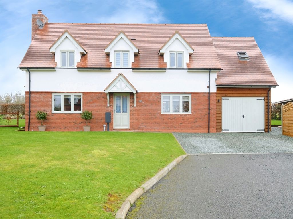 3 bed detached house for sale in ., Grafton, Hereford HR2, £500,000