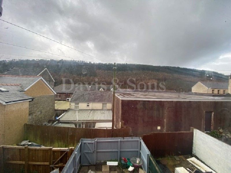 2 bed terraced house to rent in Cross Street, Abertillery, Blaenau Gwent. NP13, £695 pcm