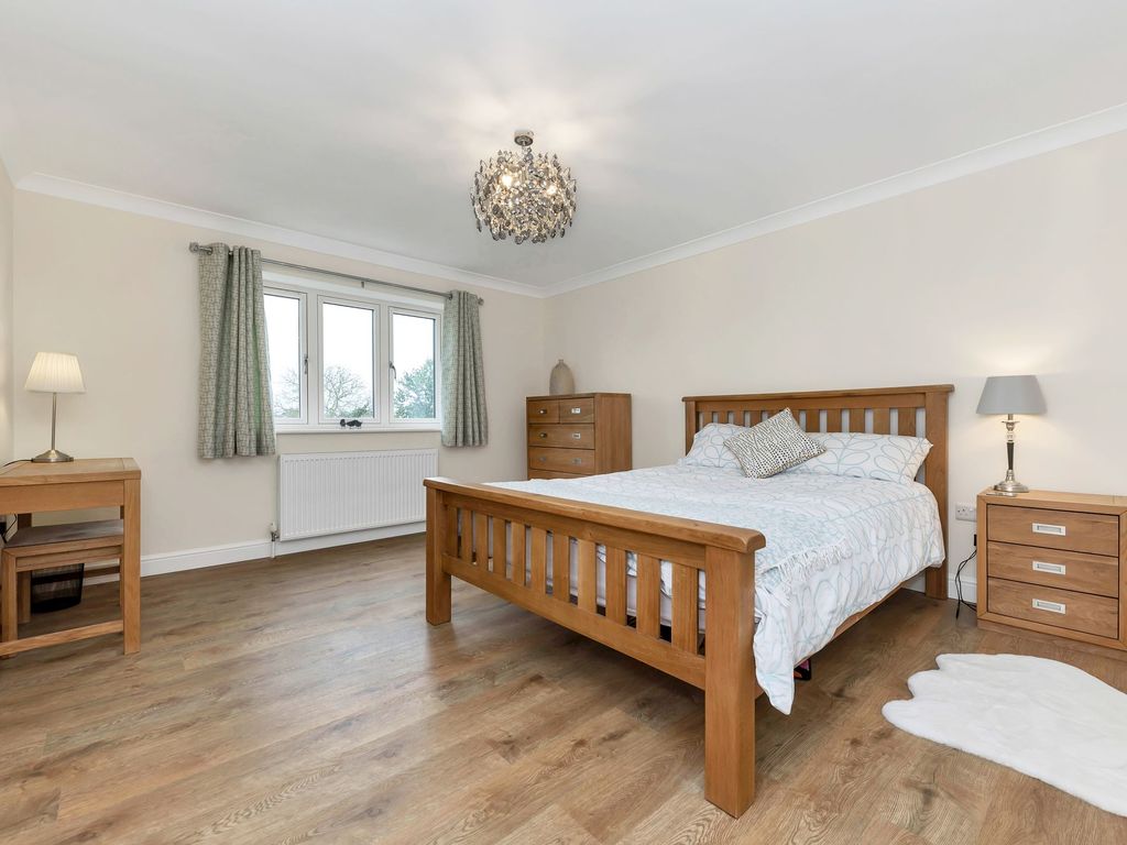 5 bed detached house for sale in Victoria Mews, Fordham CB7, £975,000
