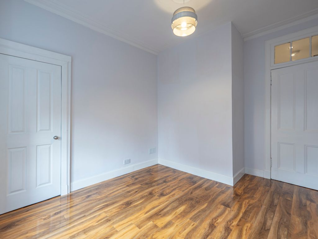 1 bed flat for sale in Brunton Street, Glasgow G44, £109,995
