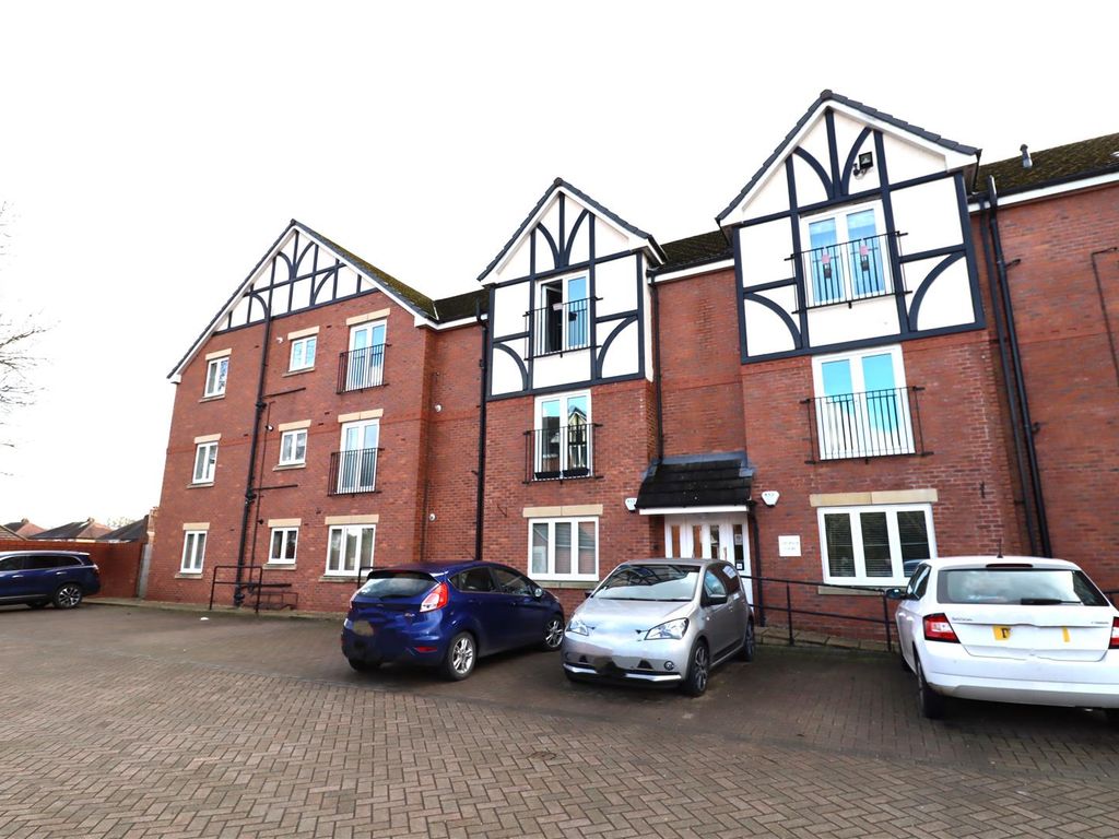 2 bed flat for sale in Springfield Drive, Wistaston, Crewe CW2, £120,000