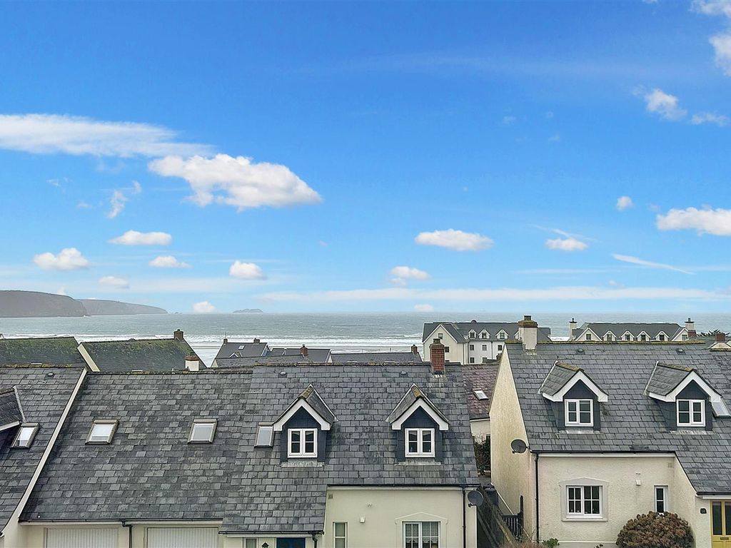 2 bed flat for sale in Puffin Way, Broad Haven, Haverfordwest SA62, £195,000