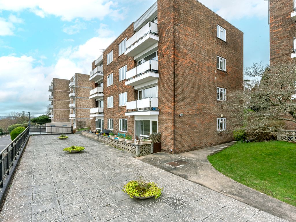 2 bed flat for sale in Raven Court, Westover Gardens, 3La BS9, £290,000