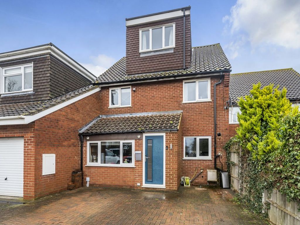 4 bed terraced house for sale in Stratford Way, Marston Moretaine, Bedford MK43, £365,000