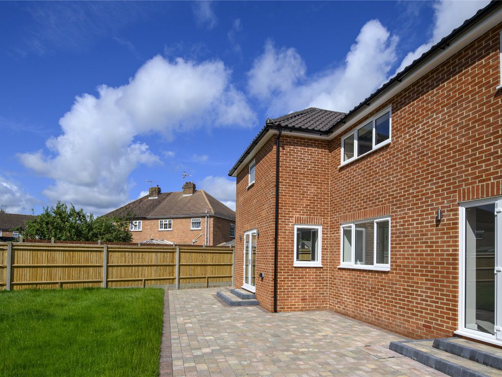 New home, 3 bed detached house for sale in Horley Row, Horley, Surrey RH6, £625,000