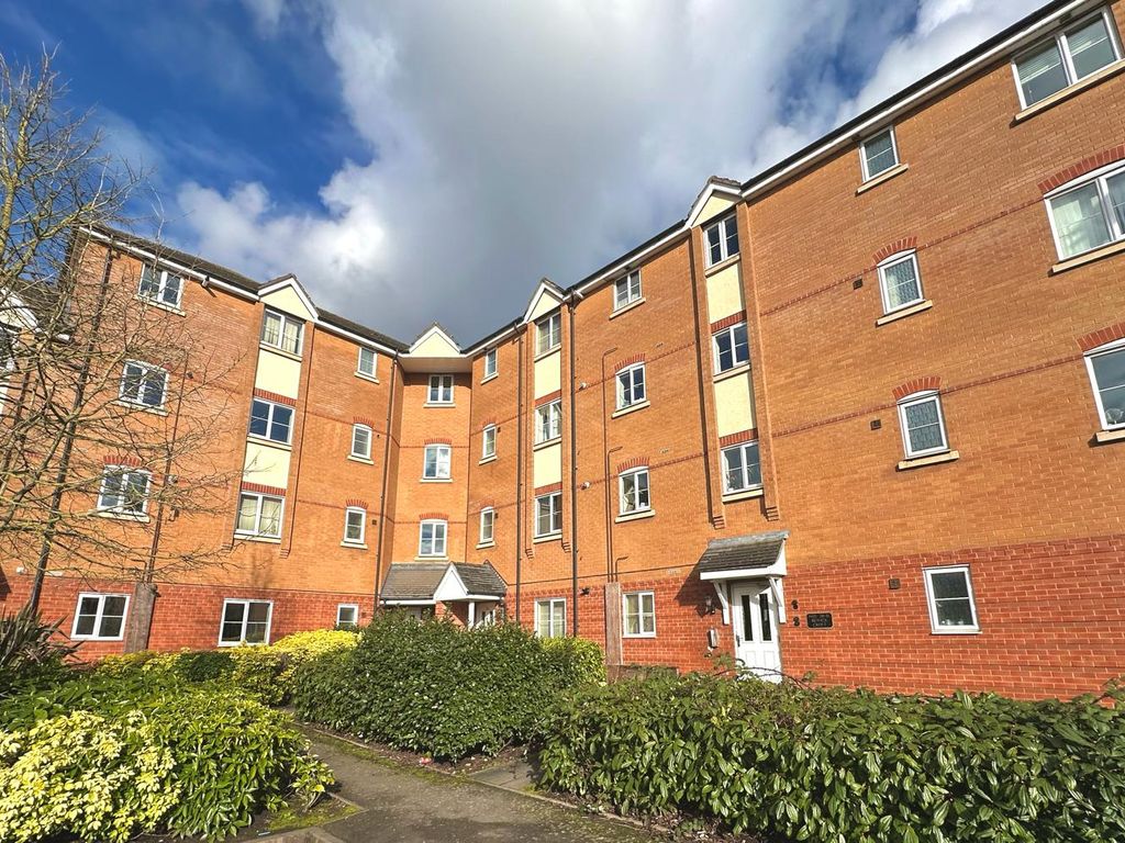 2 bed flat to rent in Bewick Croft, Coventry CV2, £1,150 pcm