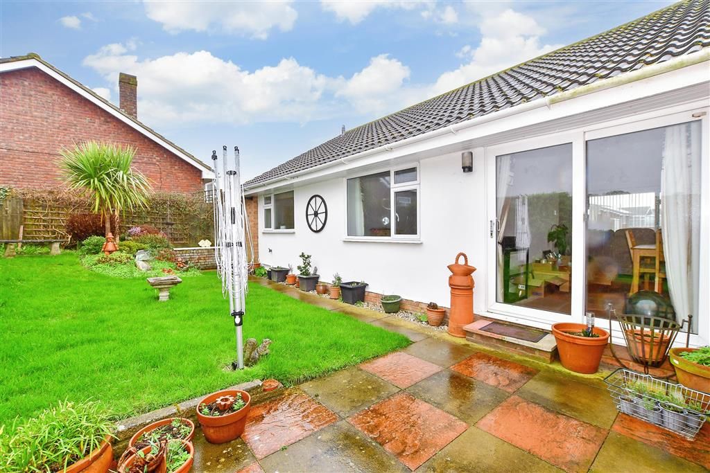 2 bed detached bungalow for sale in Edward Close, Seaford, East Sussex BN25, £264,500