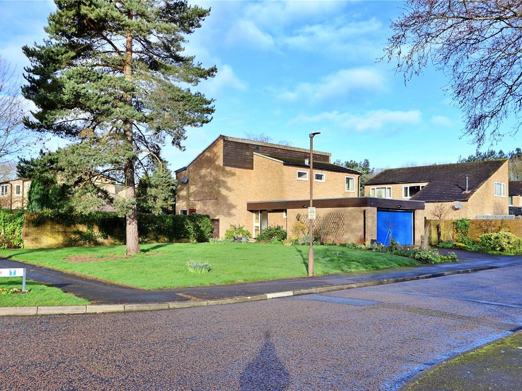 5 bed detached house for sale in Northwich, Woughton Park, Milton Keynes, Buckinghamshire MK6, £575,000