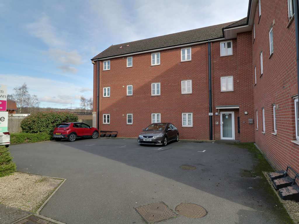 2 bed flat for sale in Gadwall Way, Scunthorpe DN16, £88,000