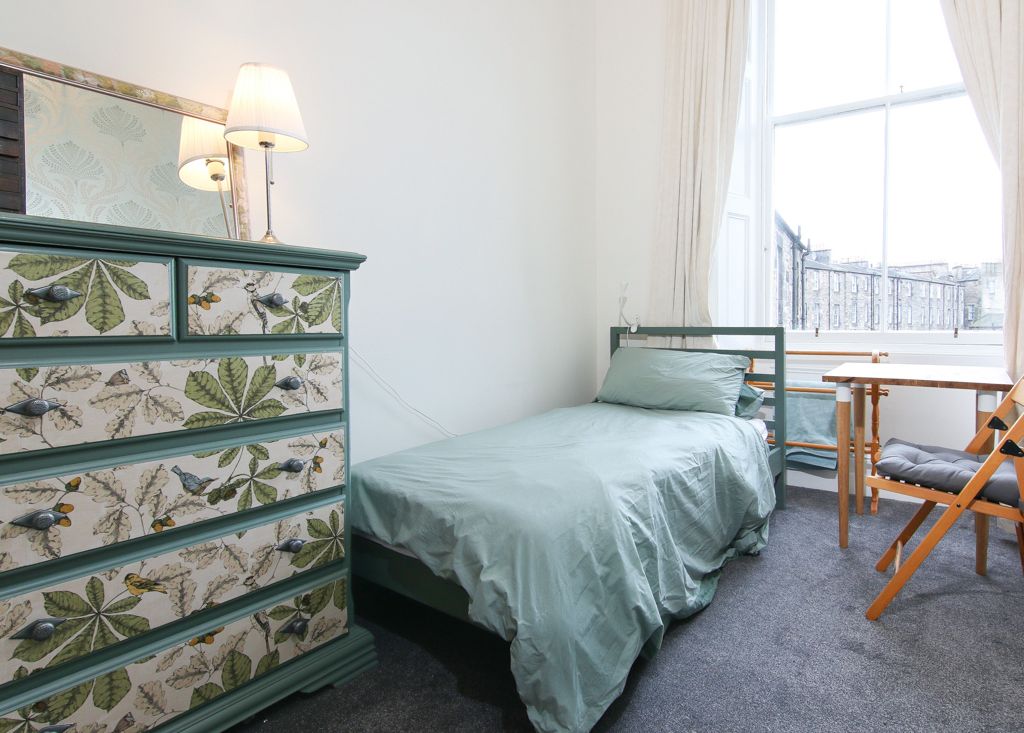 4 bed flat for sale in 7 (2F1), Hillside Crescent, Hillside EH7, £525,000