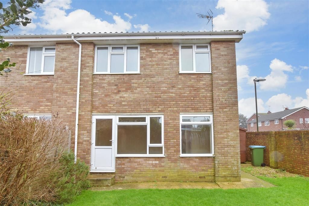 3 bed end terrace house for sale in St. Mary's Gardens, Littlehampton, West Sussex BN17, £198,500