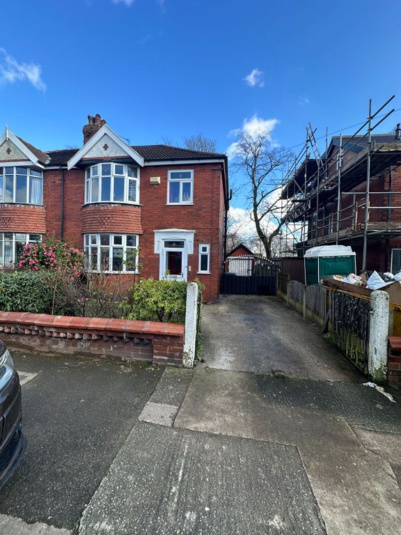 3 bed detached house to rent in Cressingham Road, Manchester M32, £1,495 pcm