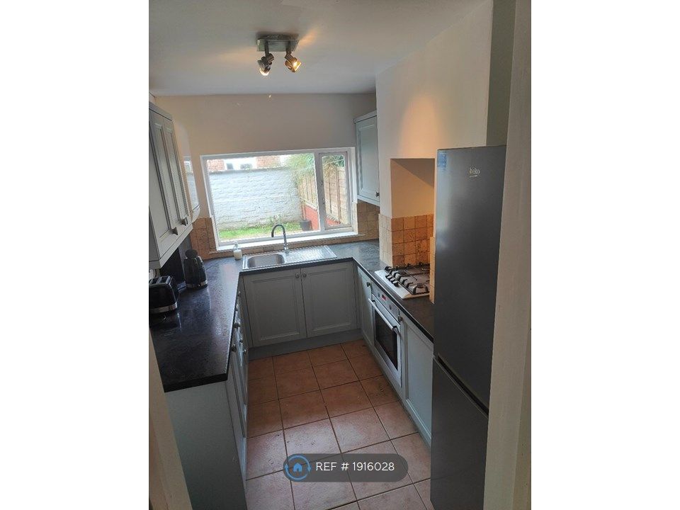 2 bed terraced house to rent in South View Terrace, Exeter EX4, £1,430 pcm