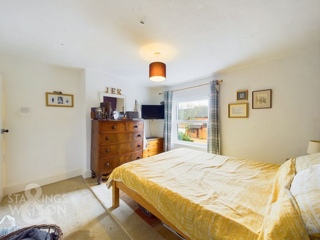 2 bed terraced house for sale in Needham Road, Harleston IP20, £200,000