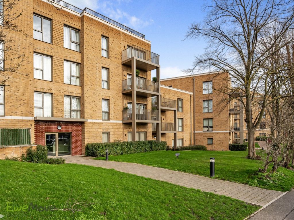 1 bed flat for sale in Buttercup Apartments, 86 Bittacy Hill, London, Greater London NW7, £450,000