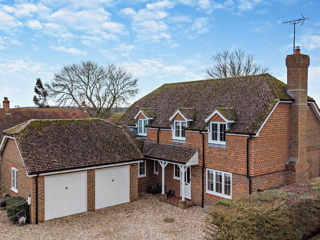 4 bed detached house for sale in Down End, Chieveley, Newbury, Berkshire RG20, £950,000