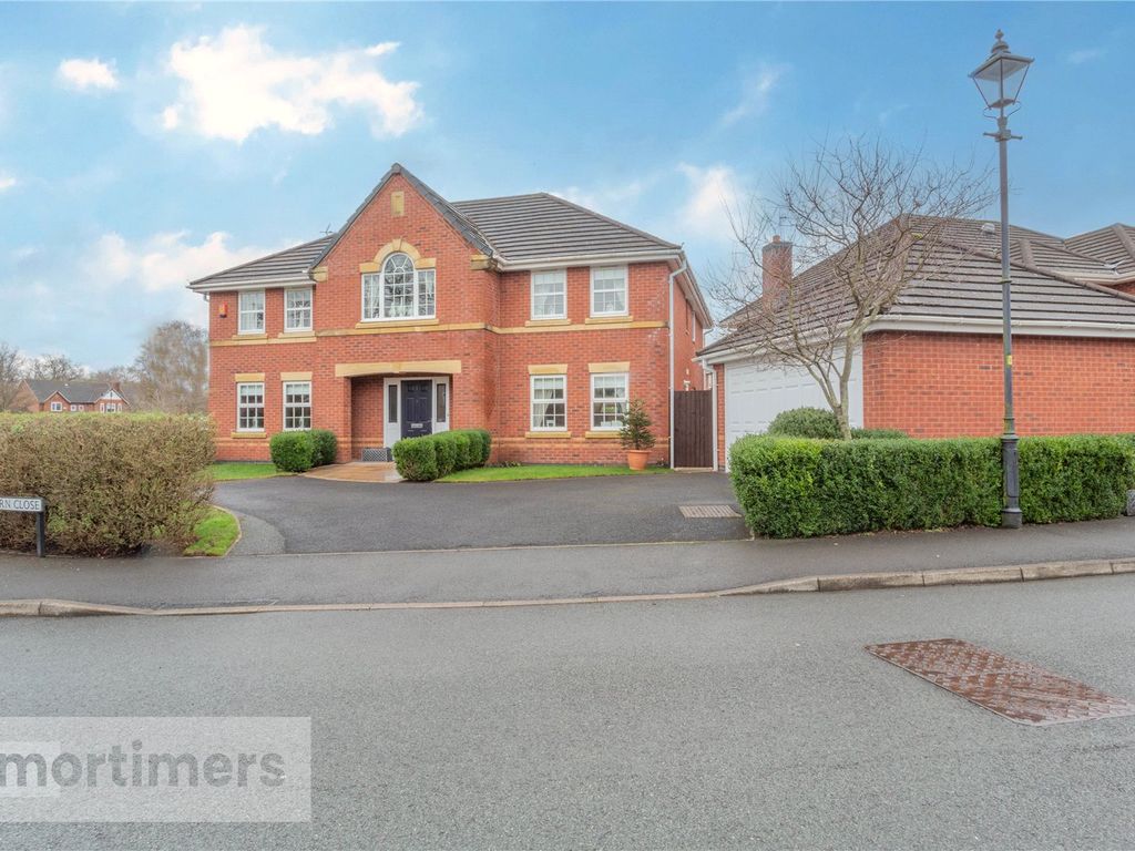 5 bed detached house for sale in Hawthorn Close, Whalley BB7, £725,000