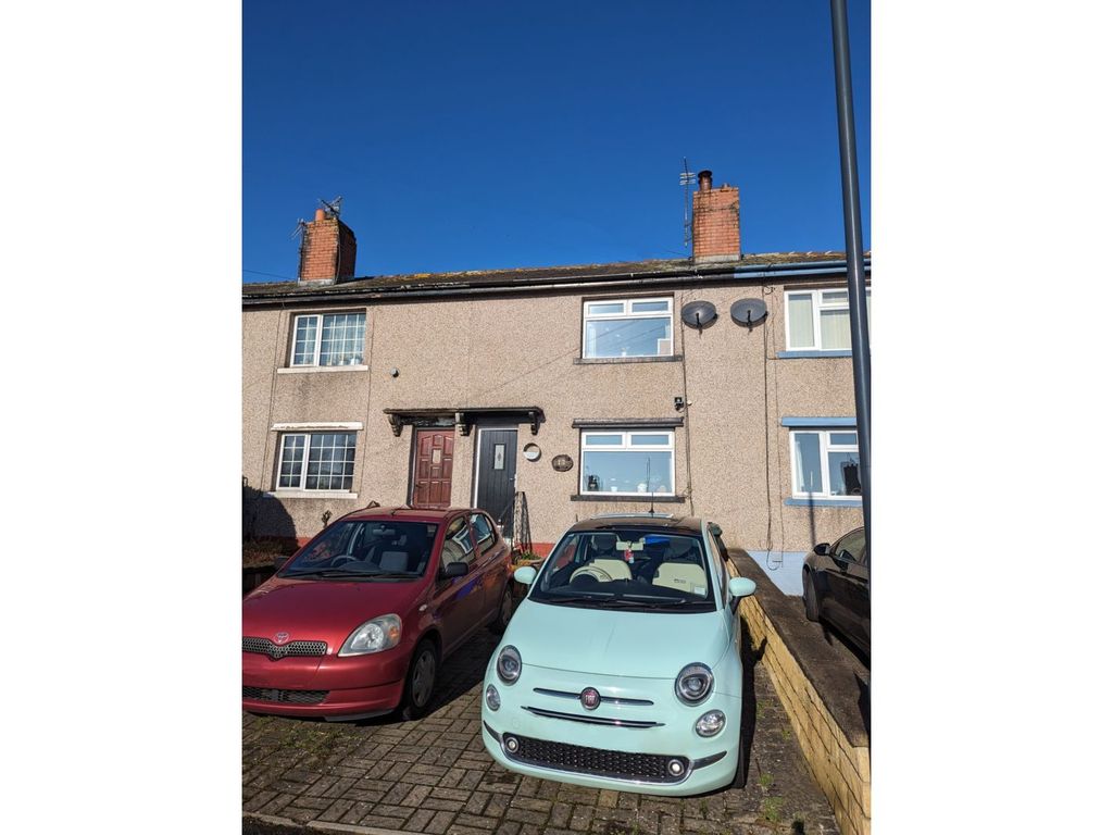 2 bed terraced house for sale in Broughton Crescent, Skipton BD23, £190,000