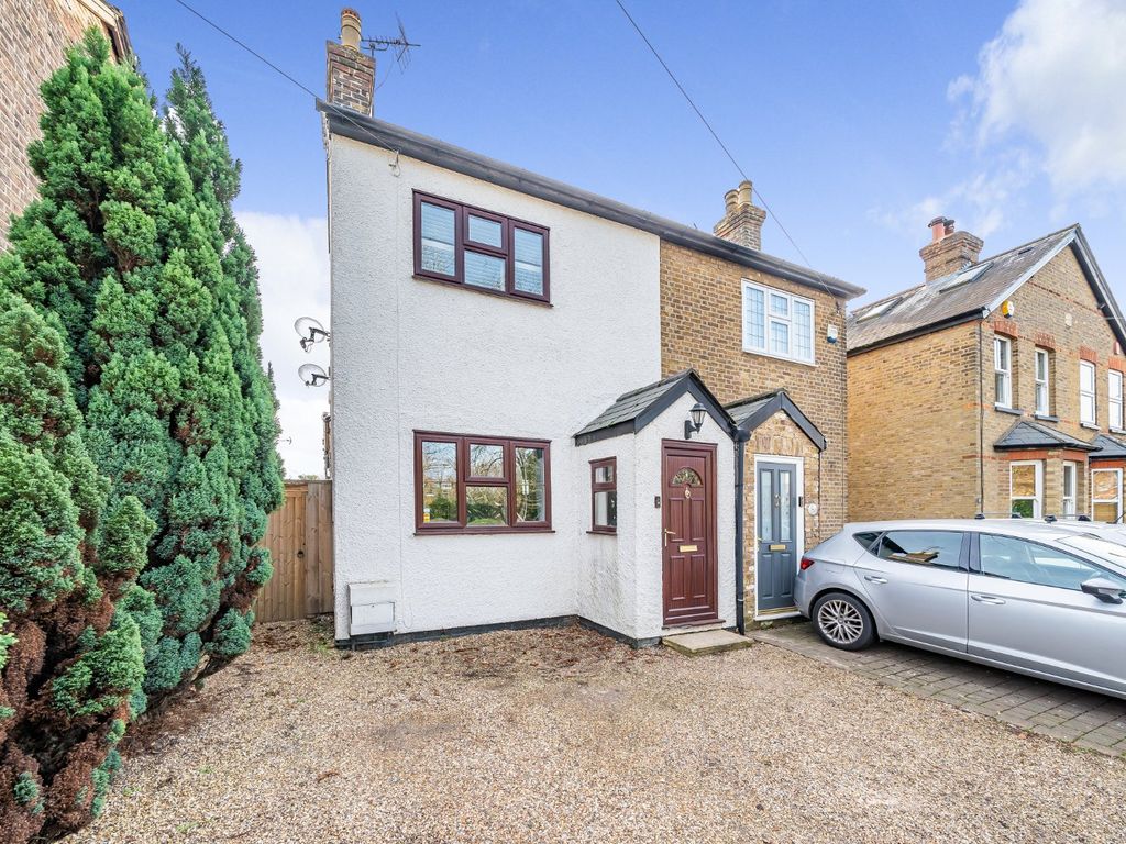 3 bed semi-detached house for sale in Gore Road, Burnham, Buckinghamshire SL1, £575,000