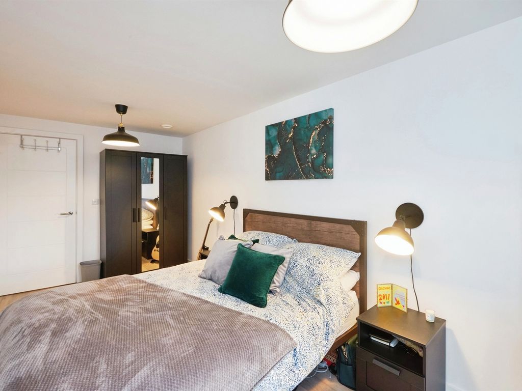 1 bed flat for sale in Bradford Street, Birmingham B12, £190,000