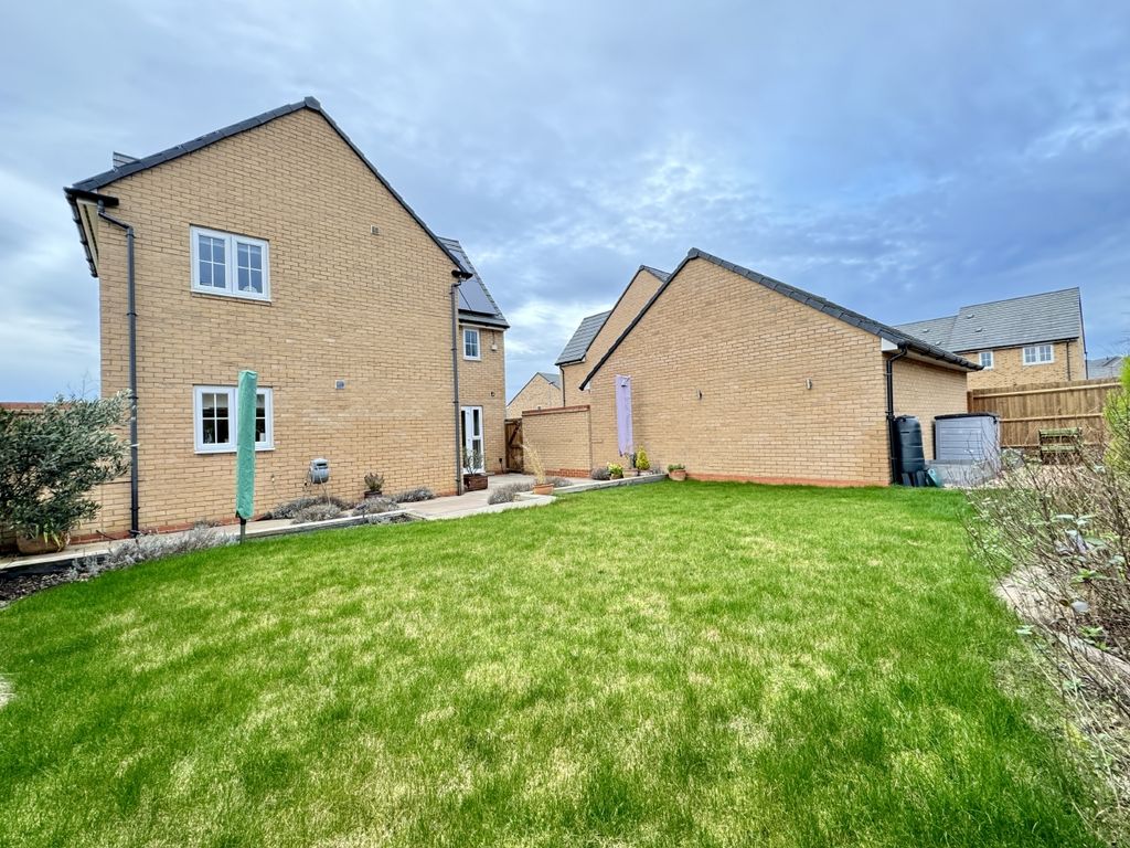 4 bed detached house for sale in Brudenell, Godmanchester PE29, £500,000