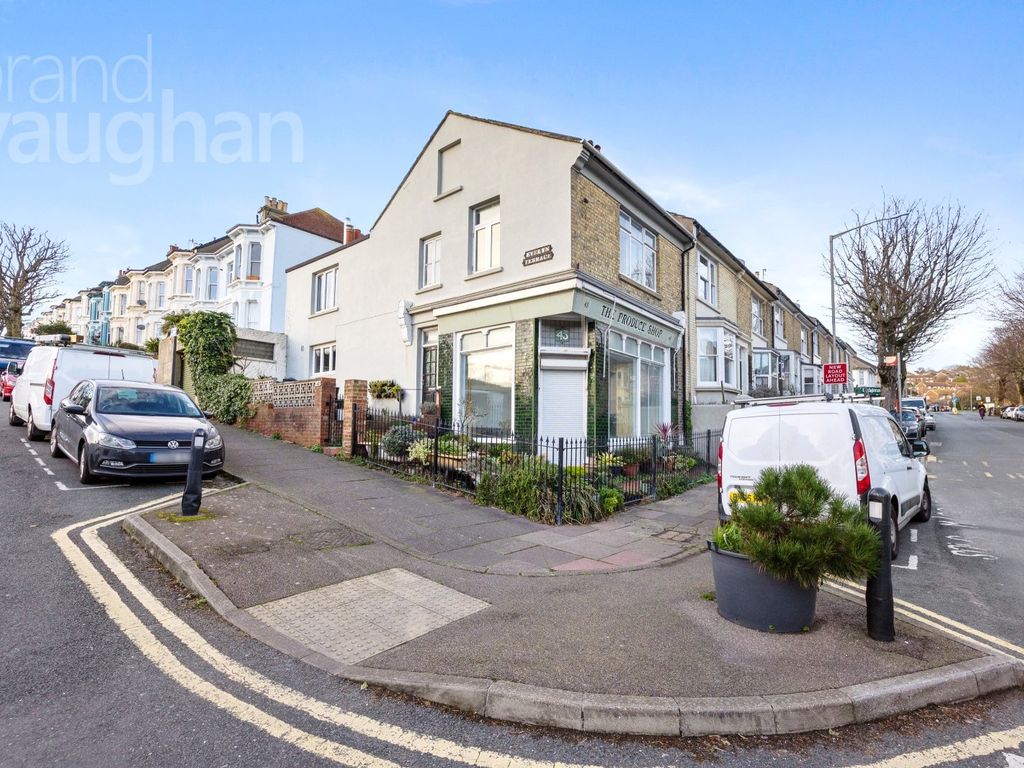 3 bed end terrace house for sale in Sutherland Road, Brighton BN2, £570,000