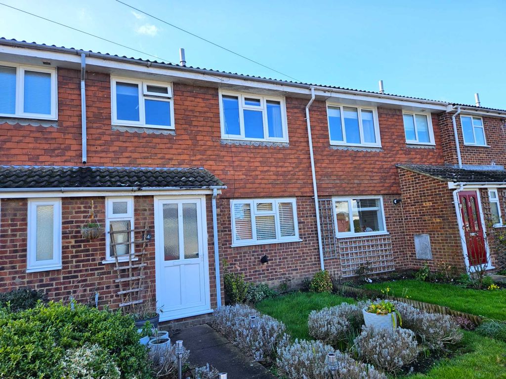 3 bed terraced house for sale in St Georges Road, Sandwich CT13, £360,000