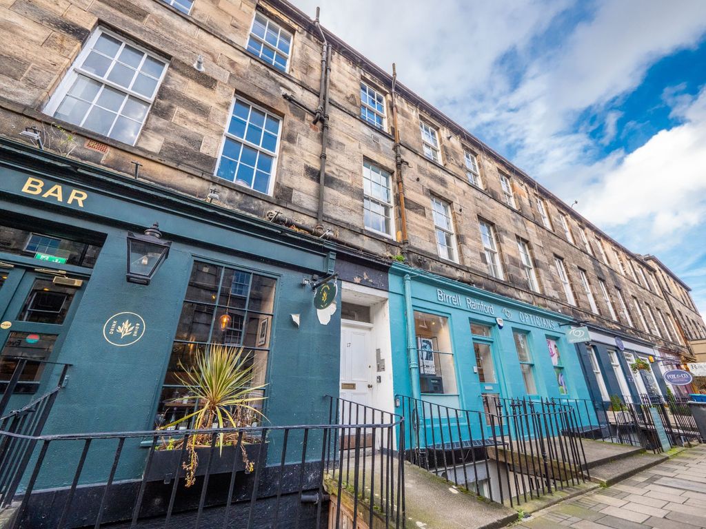1 bed flat for sale in 17/5 William Street, West End, Edinburgh EH3, £220,000