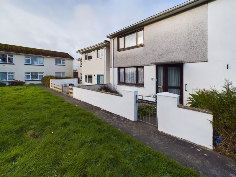 2 bed property for sale in Pendennis Road, Penzance TR18, £250,000