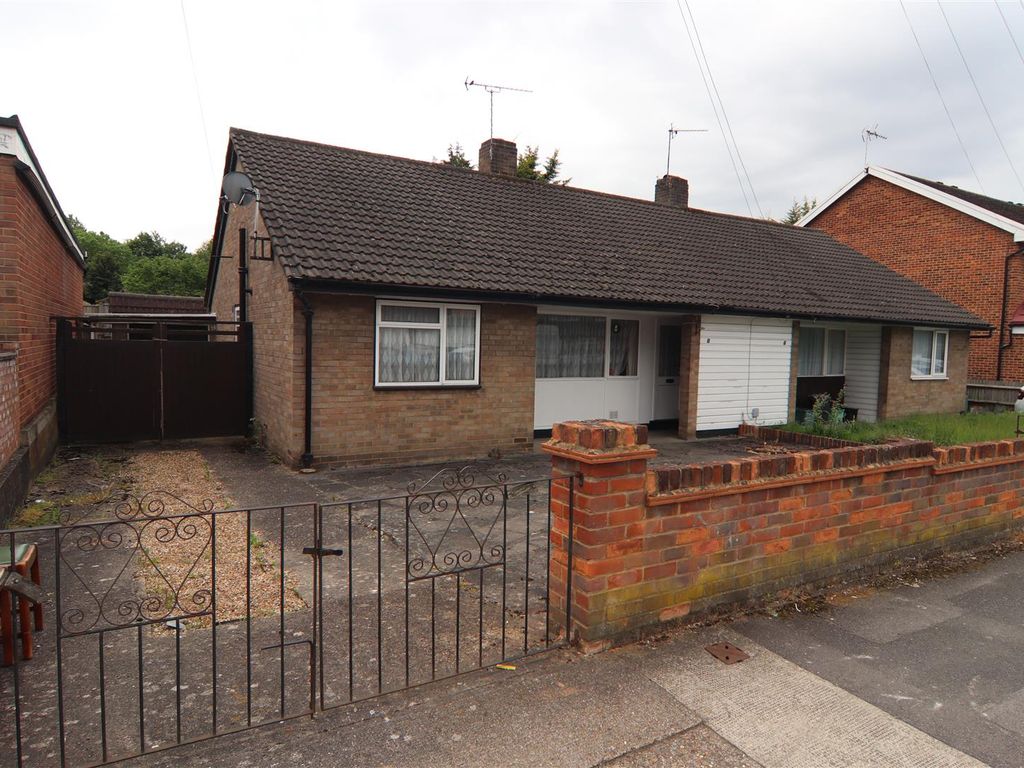 2 bed semi-detached bungalow for sale in Hearns Road, Orpington BR5, £325,000