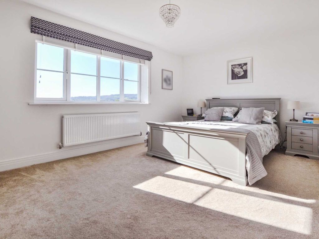 5 bed detached house for sale in Fletcher Close, Alderton, Tewkesbury GL20, £825,000