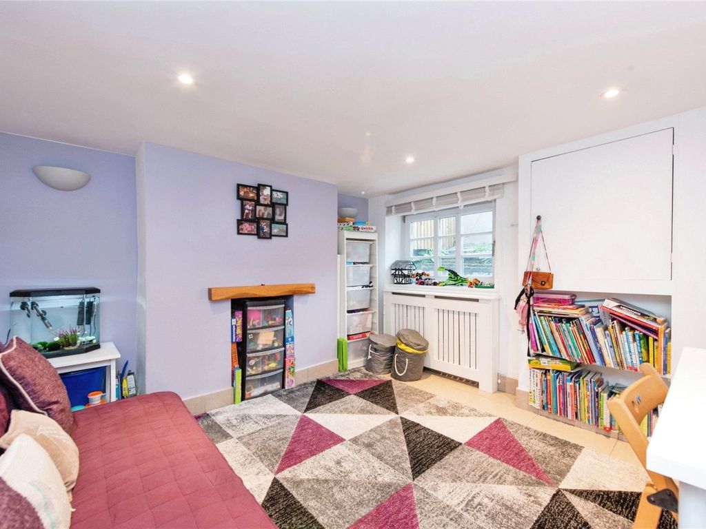 2 bed detached house for sale in Park Road, Kingston Upon Thames KT2, £700,000