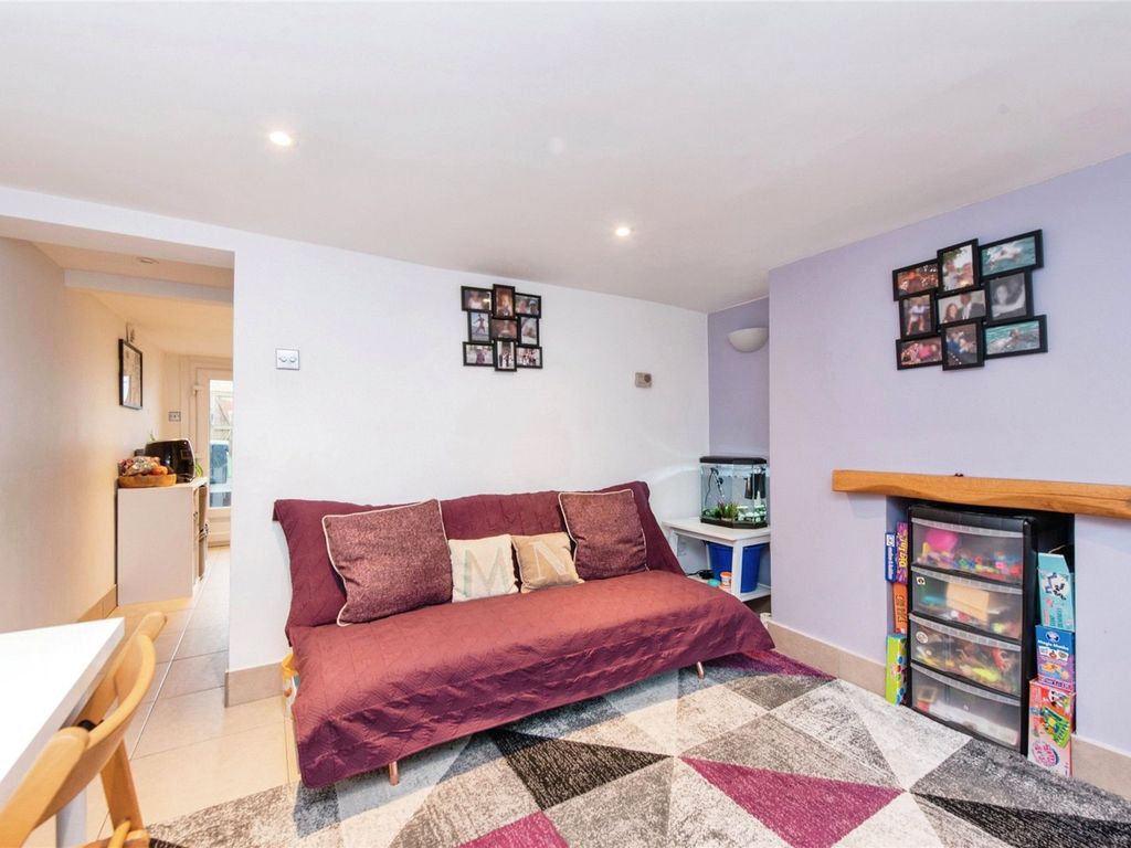 2 bed detached house for sale in Park Road, Kingston Upon Thames KT2, £700,000