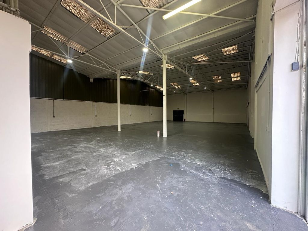 Warehouse to let in Blackdown Business Park, Wellington, Somerset TA21, £51,000 pa