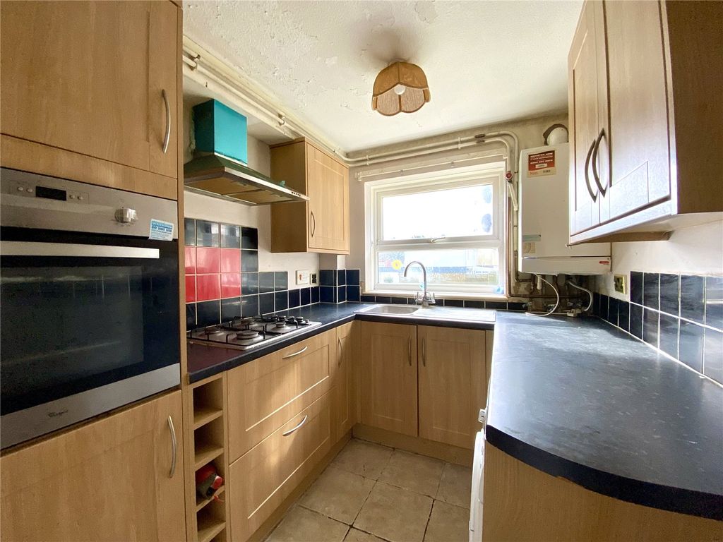 2 bed flat for sale in Parkway, Apse Heath, Sandown, Isle Of Wight PO36, £90,000