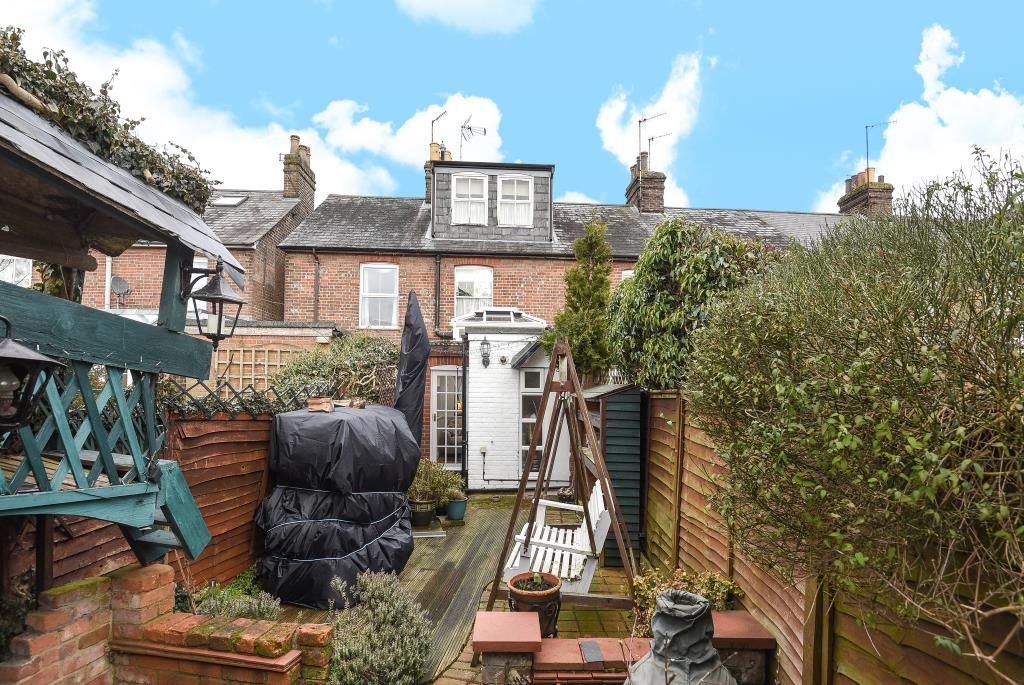 3 bed terraced house for sale in Chesham, Buckinghamshire HP5, £385,000