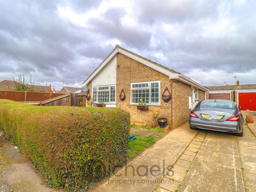 3 bed detached bungalow to rent in Linnet Way, Great Bentley, Colchester CO7, £1,500 pcm