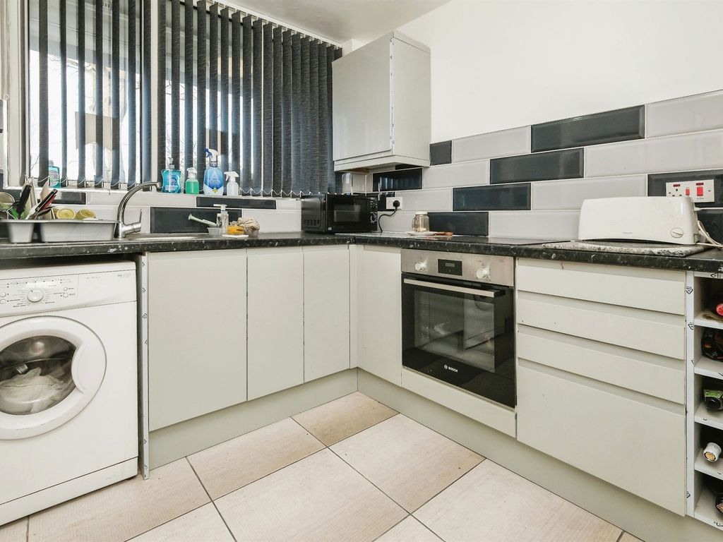 3 bed maisonette for sale in Perry Villa Drive, Perry Barr, Birmingham B42, £150,000