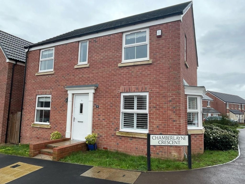 4 bed detached house for sale in Chamberlayne Crescent, Berkeley GL13, £390,000