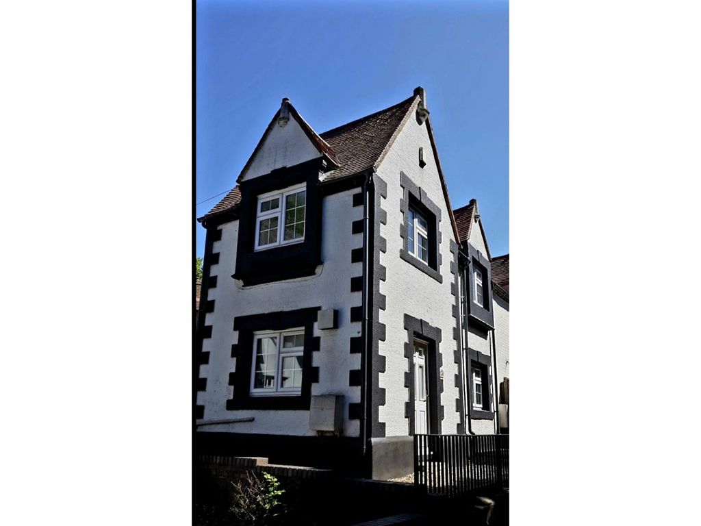 2 bed semi-detached house for sale in Woburn Lane, Aspley Guise MK17, £350,000
